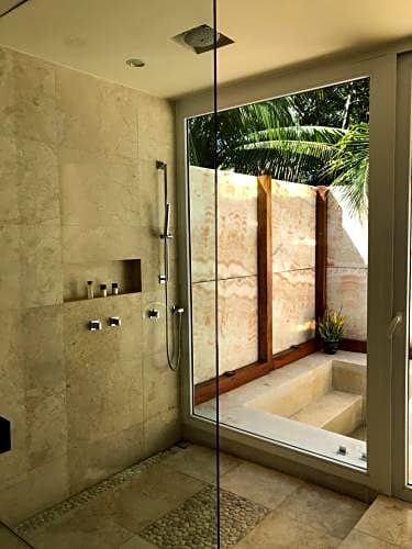 Movich Club at Blue Diamond Luxury Boutique Hotel