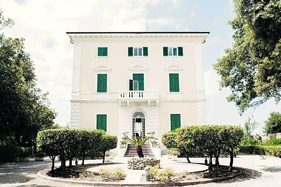 Villa Parisi Grand Hotel