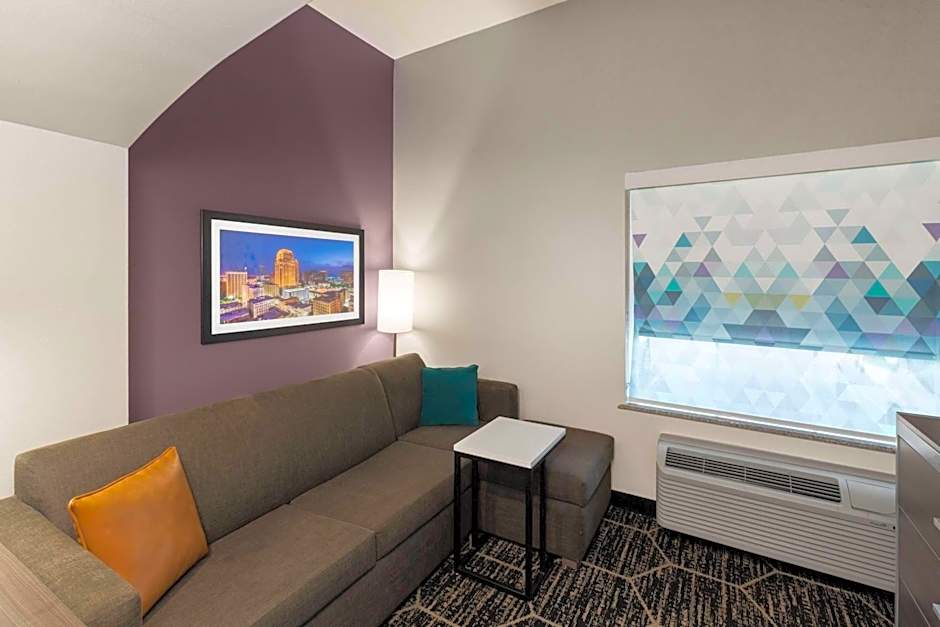 La Quinta Inn & Suites by Wyndham Boutte