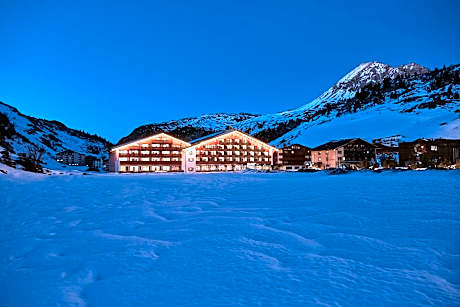 ROBINSON ALPENROSE Zürs