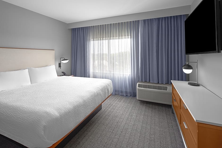 Courtyard by Marriott Tampa Oldsmar