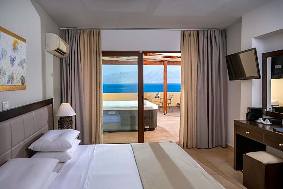 Photo 1 of 6 of Suite, Jacuzzi®, Sea View