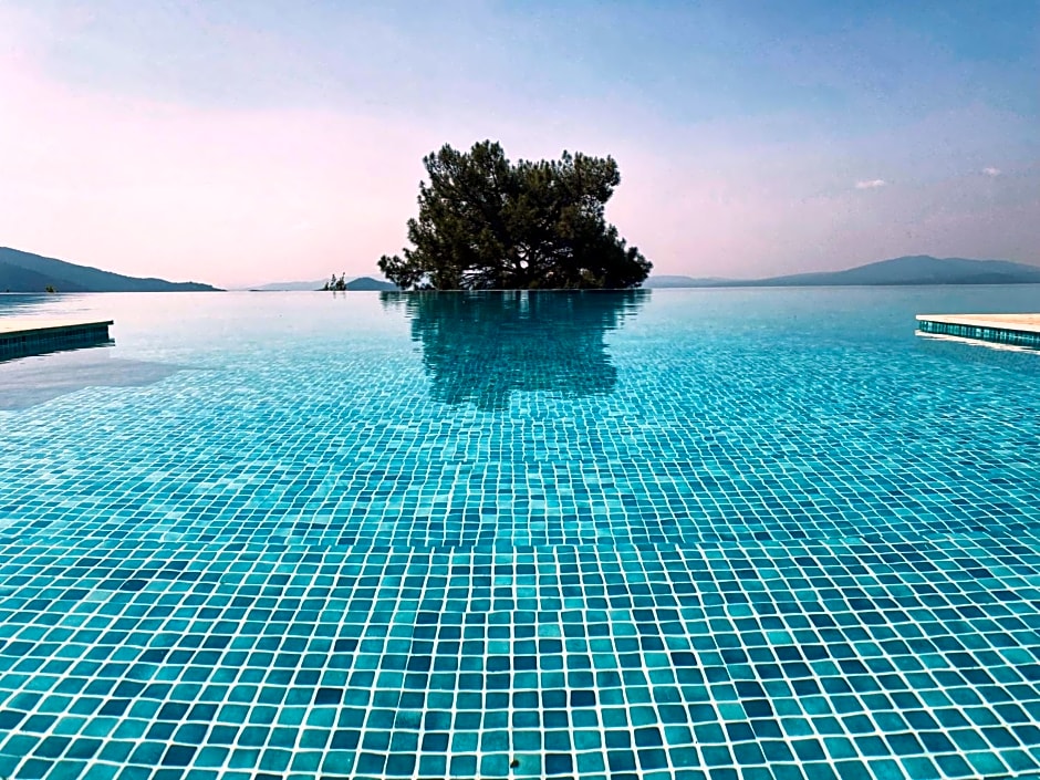 EPHESUS RETREAT