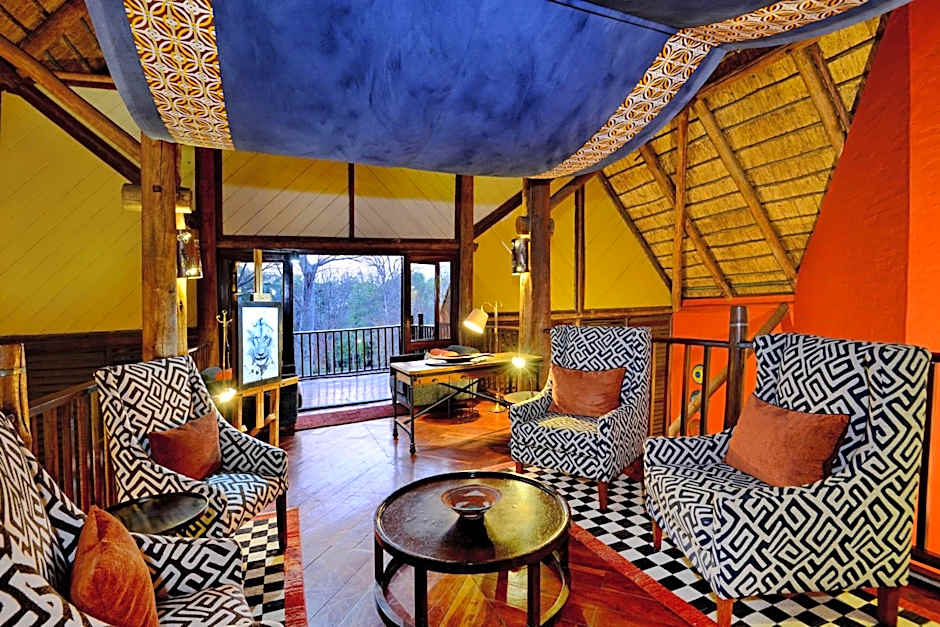 Victoria Falls Safari Lodge