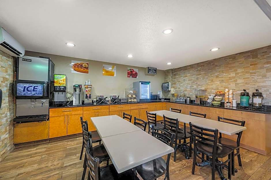 Quality Inn JFK Airport Rockaway Blvd