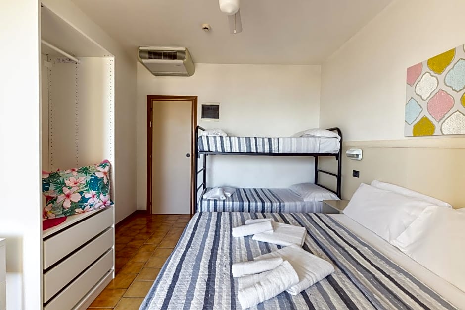 Hotel Mignon Riccione Fronte Mare