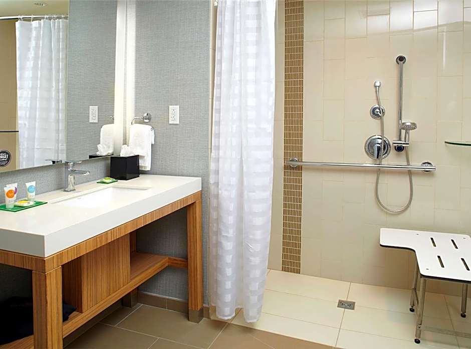 Hyatt Place Miami Airport East