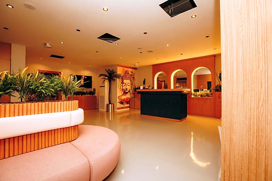 Double Bond Hotel Spa