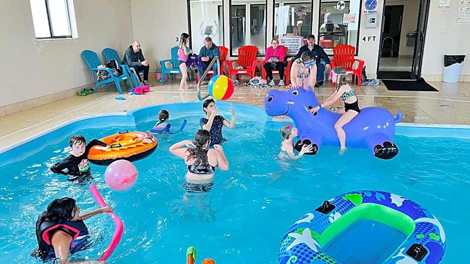 Pinckneyville Inn and Suites