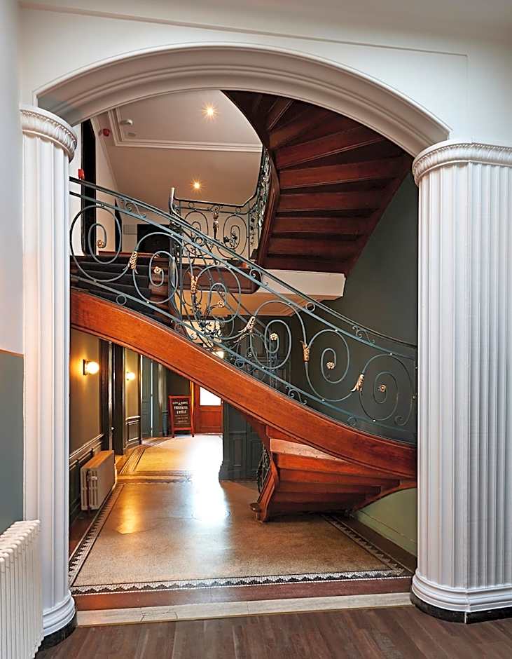 Hotel Monsieur Ernest