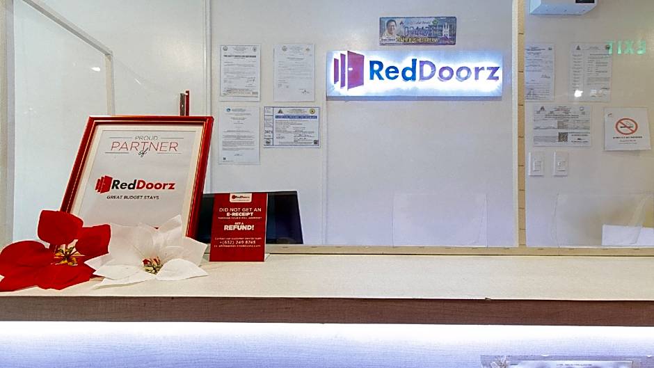 RedDoorz near Fernwoods Garden Quezon City