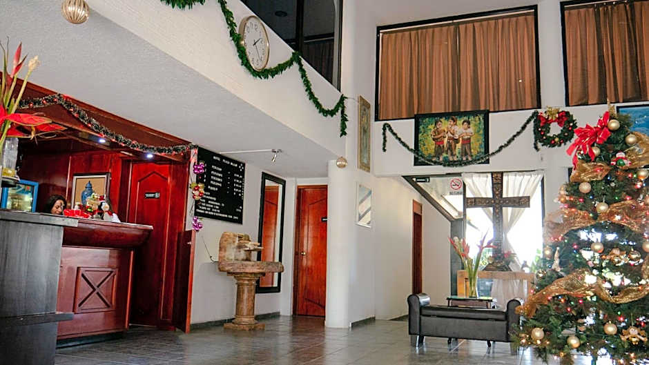 Hotel Plaza Mazari