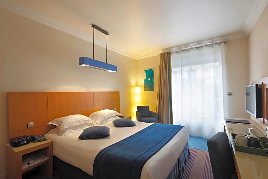 Westside Arc De Triomphe Hotel