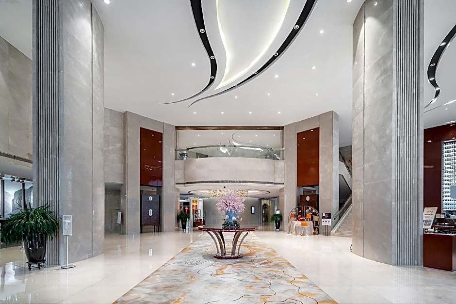 Crowne Plaza Zhenjiang By IHG