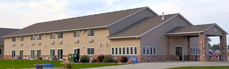 Cobblestone Inn & Suites - Lake View