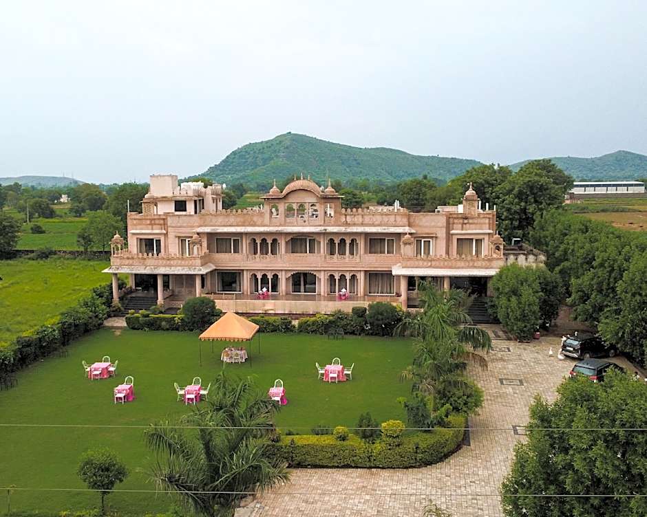 Dhawala Resort by Aamod