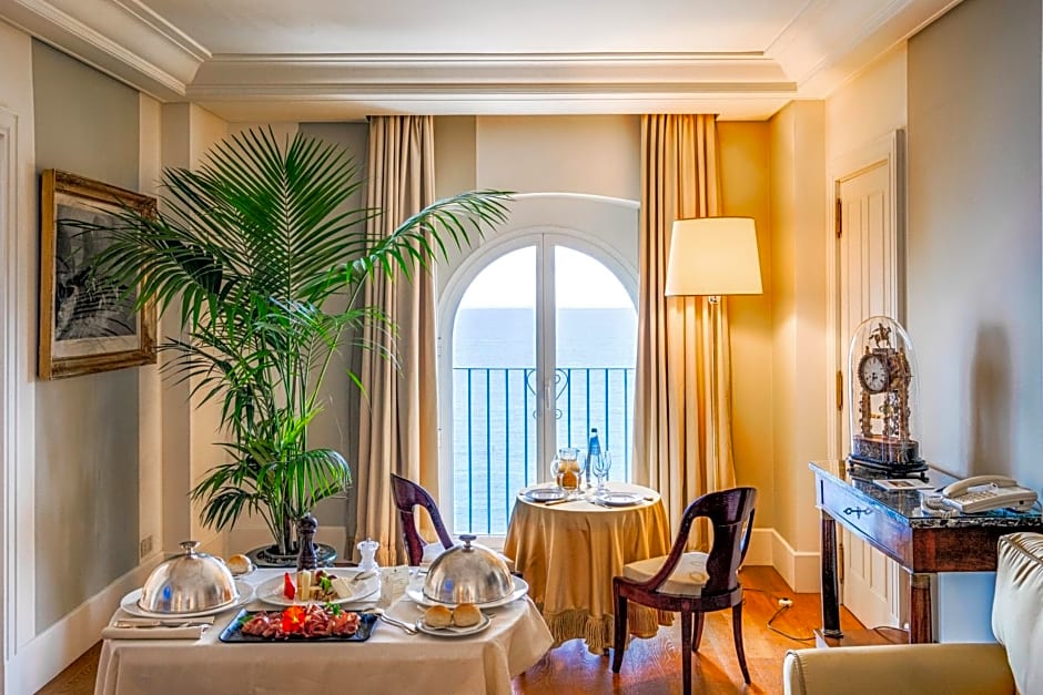 Excelsior Palace Hotel