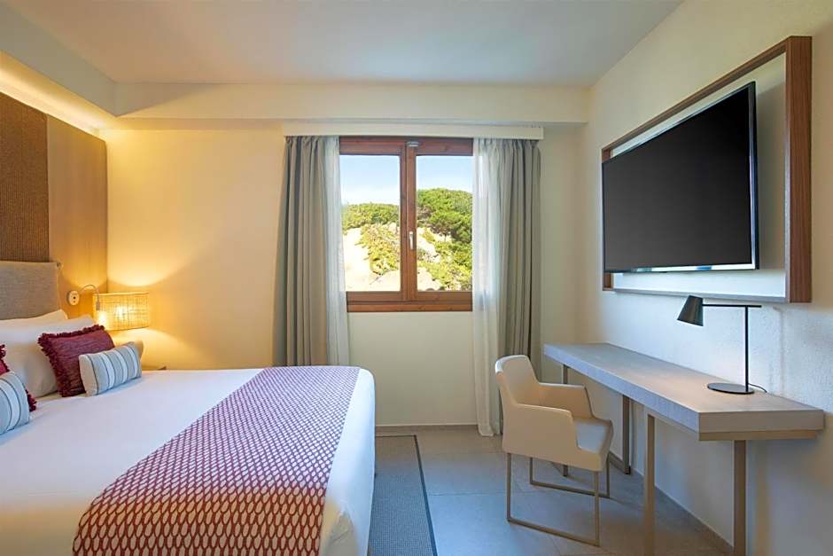 Mangia's Santa Teresa Sardinia, Curio Collection by Hilton