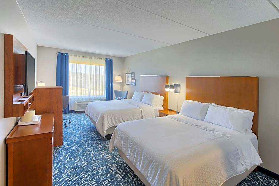 Photo 1 of 2 of 2 Queen Beds, Hearing/Mobility Accessible, Bathtub