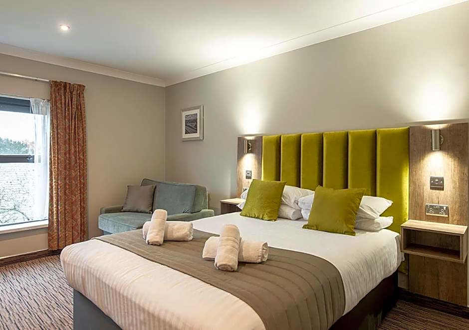 Hogs Back Hotel & Spa