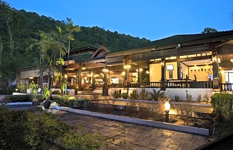 Perhentian Island Resort