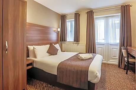 Superior Double Room with Balcony