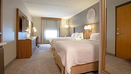 Standard Queen Room with Two Queen Beds