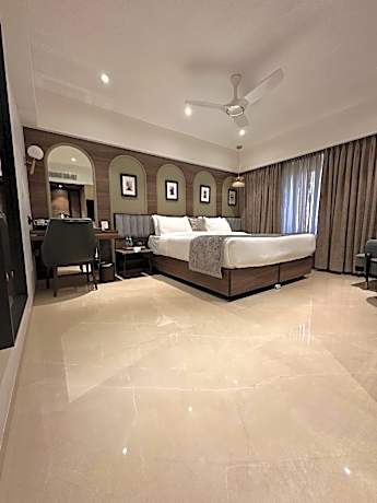 Twin Room with Shower - Non-Smoking