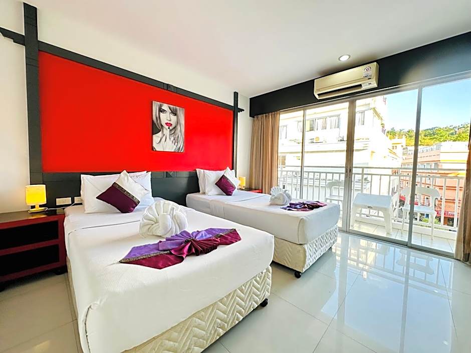 Hotel Baya Phuket - Rooftop Pool, Next to Food Market & Steps to Beach