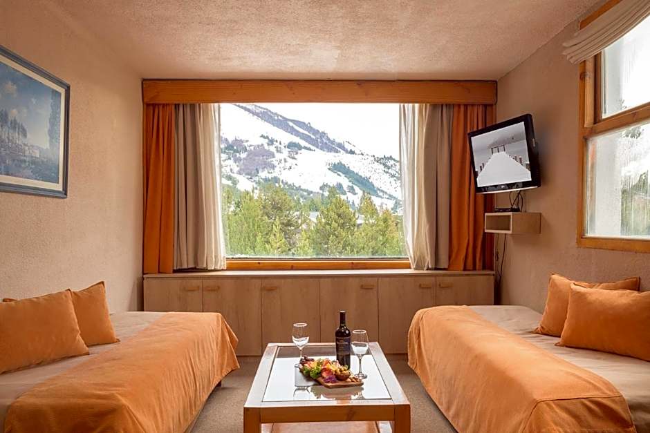 Village Catedral Hotel & Spa