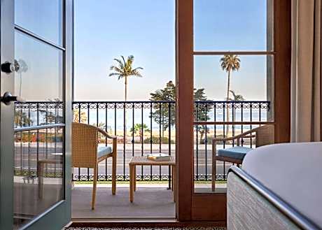 Queen Room with Two Queen Beds, Balcony and Ocean View
