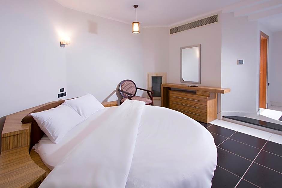 Royal Beach Serviced Apartments