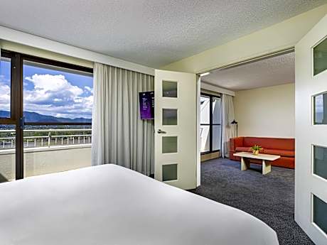 Superior guest room, river side