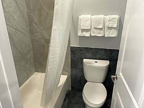 Deluxe Queen Room with Two Queen Beds