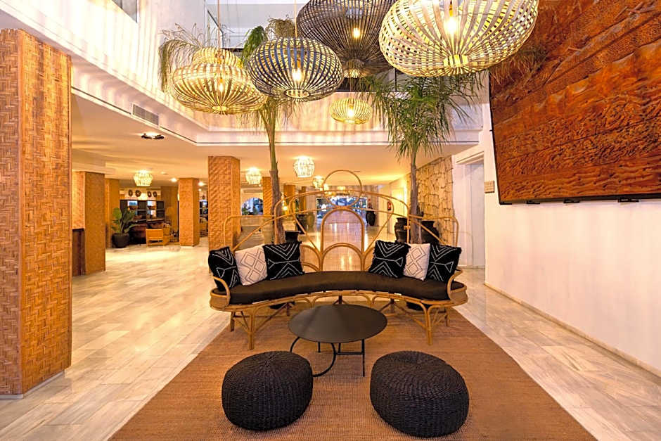 FERGUS Style Bahamas