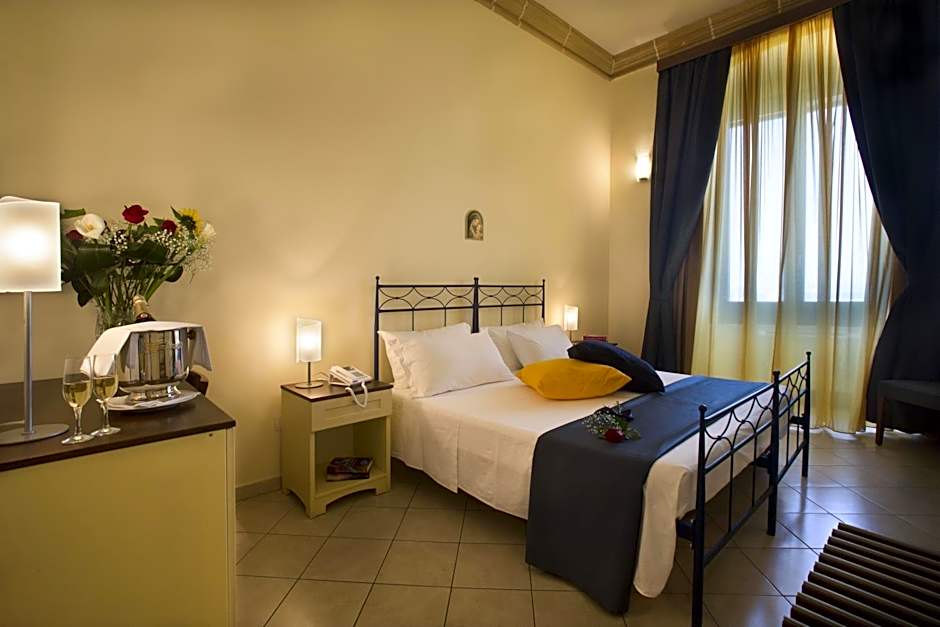Al Pescatore Hotel & Restaurant