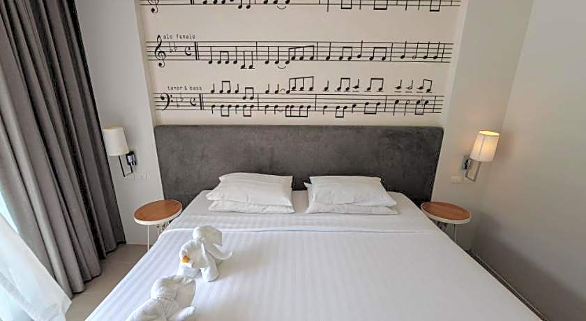 The Melody Phuket Hotel (SHA Plus)