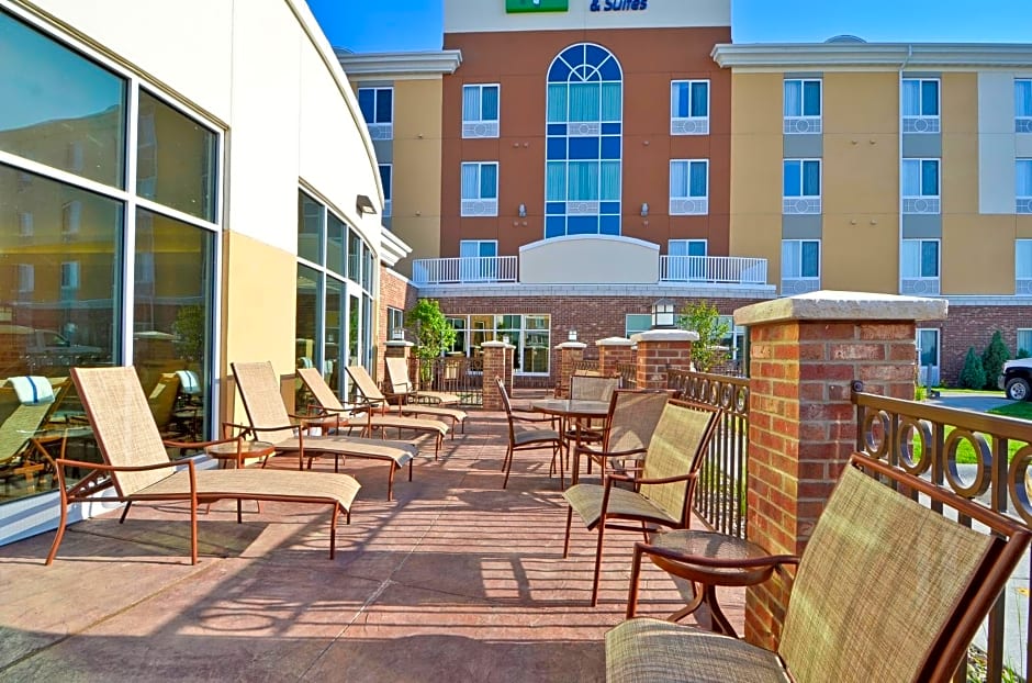 Holiday Inn Express Hotel And Suites Williston By IHG