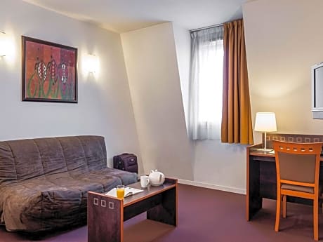 One-Bedroom Apartment (4 Adults)