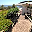 Akrotiri Hotel