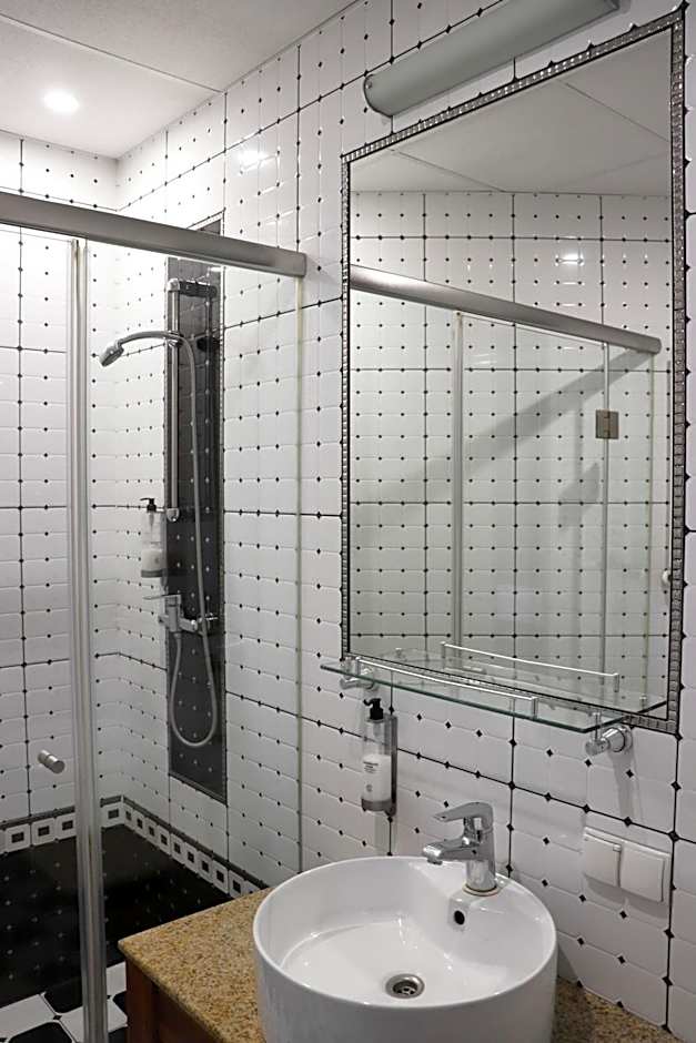 Hotel Piast Wrocaw Centrum