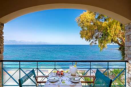Grekis Beach Hotel and Apartments