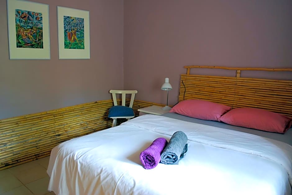 Amber Lagoon Eco Retreat - Chalets, Rooms and Glamping