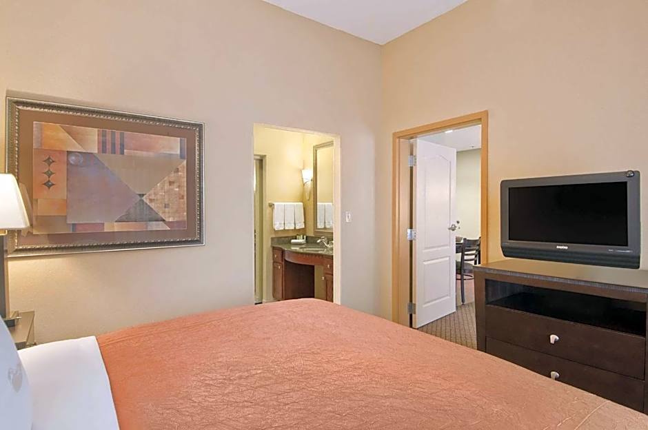 Homewood Suites By Hilton Tulsa South