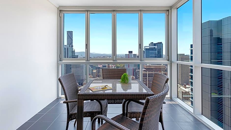 Oaks Brisbane Festival Suites