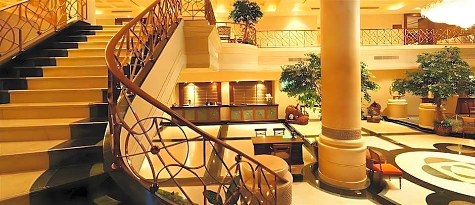 Grand Riverside Hotel