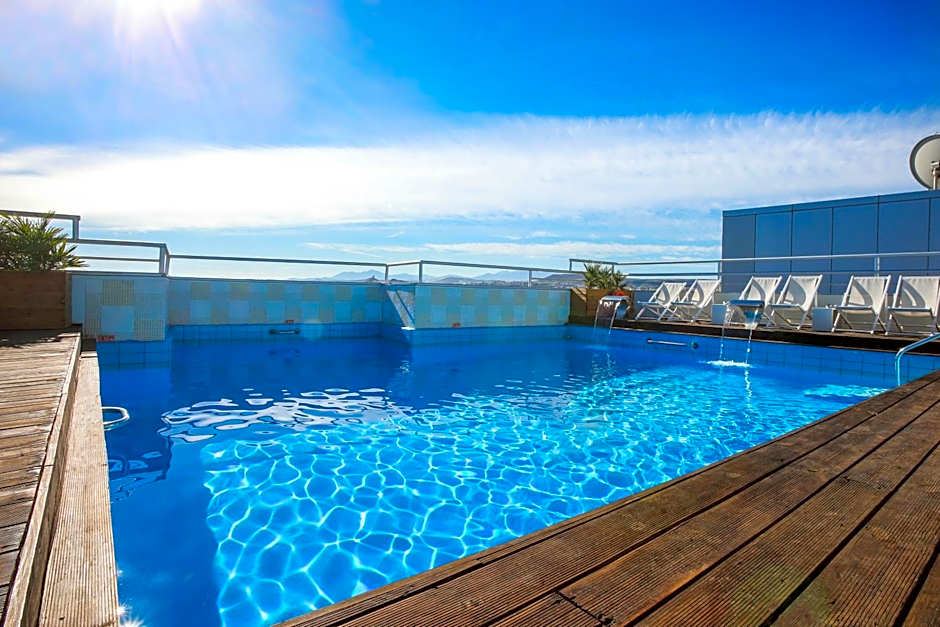 Capsis Astoria Hotel