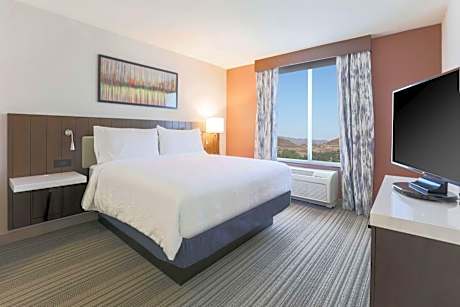 King Room with Tub - Mobility and Hearing Access