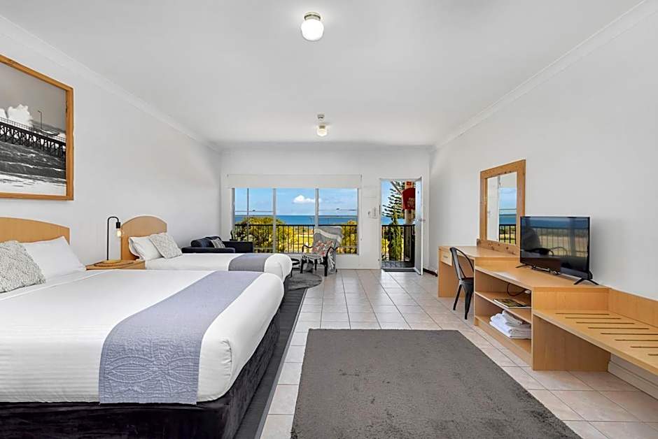 Coast Motel and Apartments