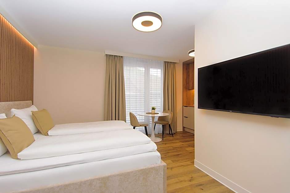 Hotel TwentyFour Living